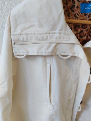 Parka corta estilo gabardina HEZHI