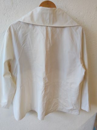 Parka corta estilo gabardina HEZHI