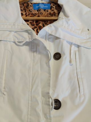 Parka corta estilo gabardina HEZHI