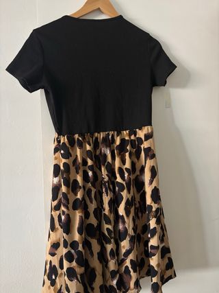 Vestido Negro con Estampado Animal Print