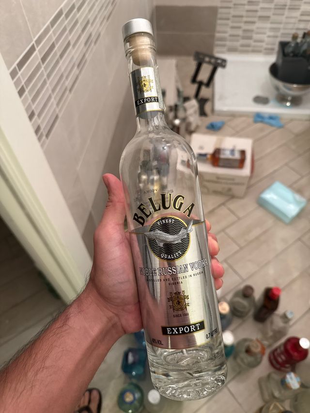 Bottiglia vuota da collezione Beluga