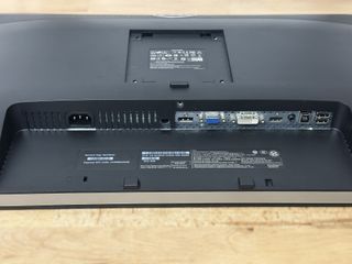 Monitor profesional 27 pulgadas - DELL U2713HM