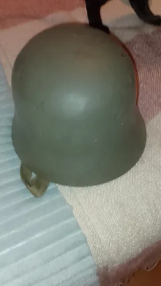 Casco militar antiguo Verde  Última semana!!!!!!