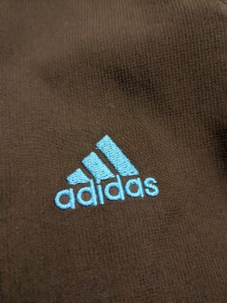 Chaqueta deportiva Adidas Y2K negra y azul