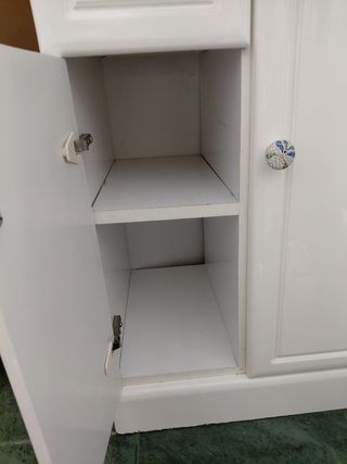 Mueble con lavabo roca, inodoro y bidet