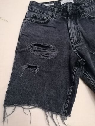 Pantalón vaquero corto hombre Pull&Bear 