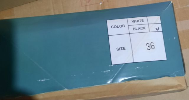 Patines California Blancos con Cordones Rojos