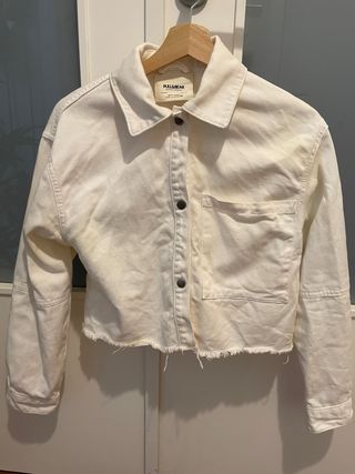 Cazadora vaquera blanca Pull&Bear