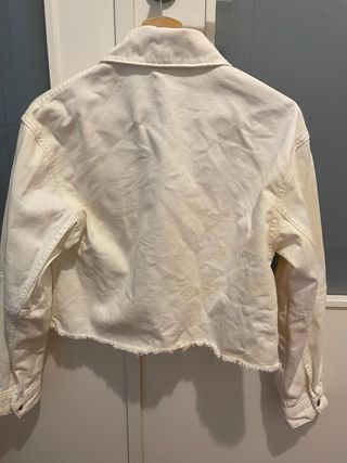 Cazadora vaquera blanca Pull&Bear