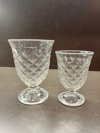 Set di 2 tazze antiche in vetro intagliato
