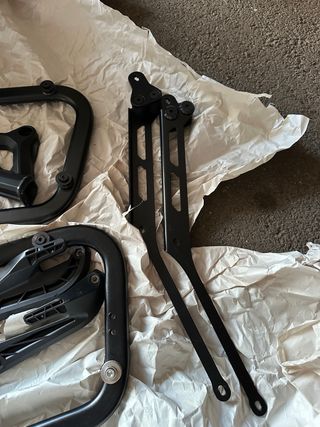 Herrajes Maletas Yamaha Niken