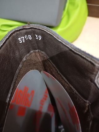 Botas altas mujer azul y marrón