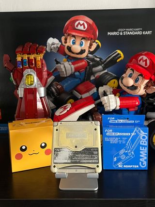 Nintendo Game Boy Advance SP dorada Toys 'R' Us  2