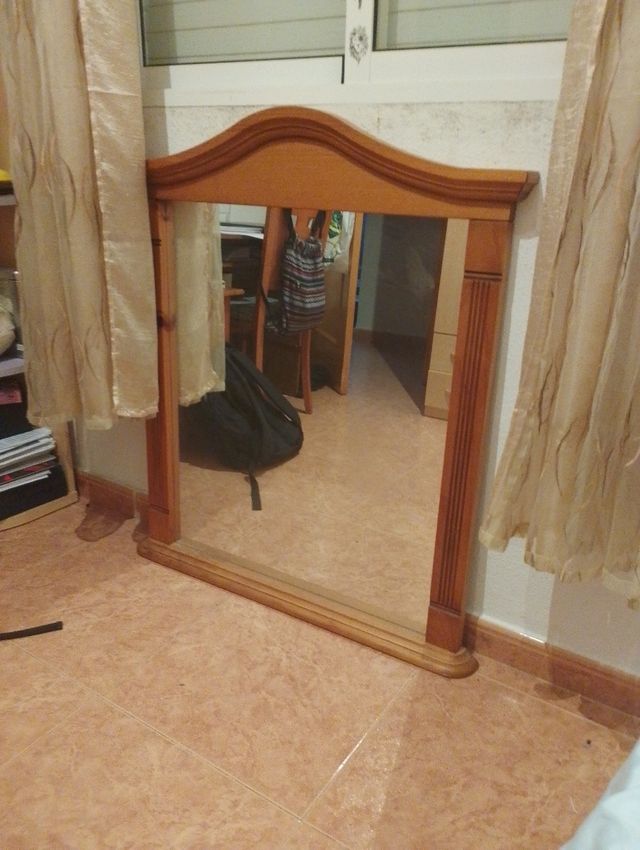 Espejo de madera y cristal