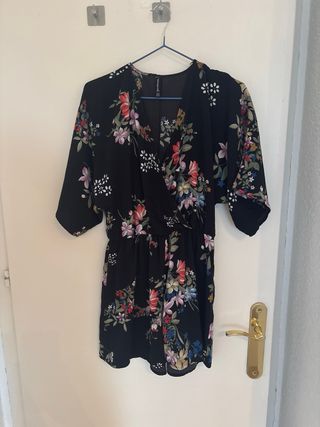 Kimono flores Staradivarius