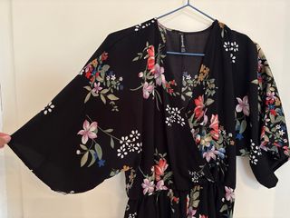 Kimono flores Staradivarius