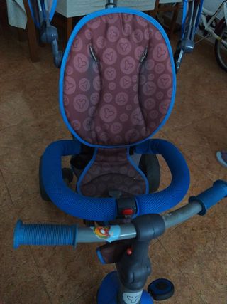 Triciclo de paseo Strolly Compact