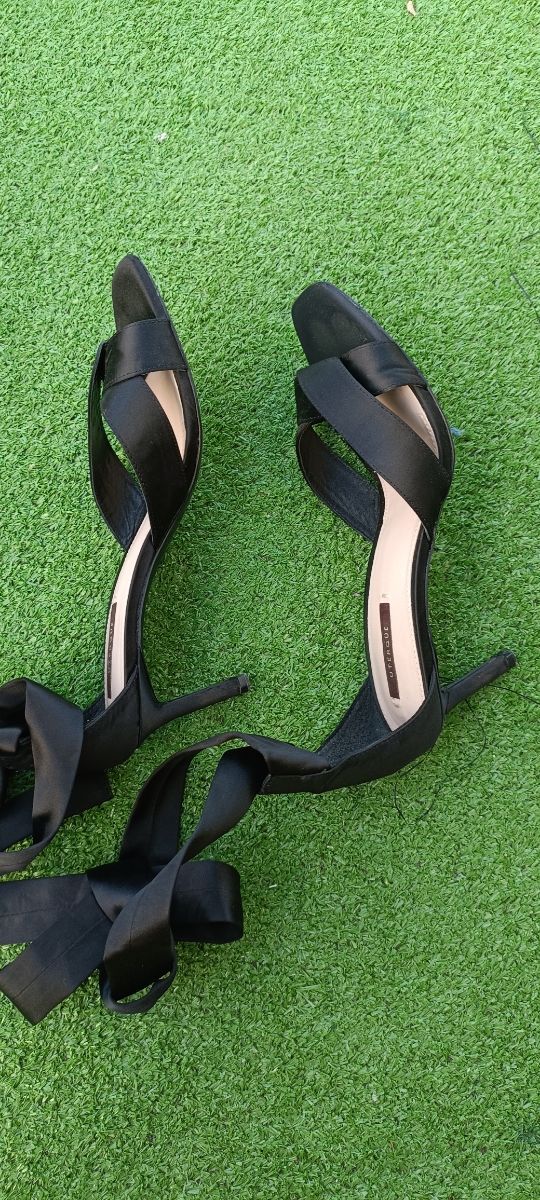 Sandalias Uterqüe fiesta negras talla 40