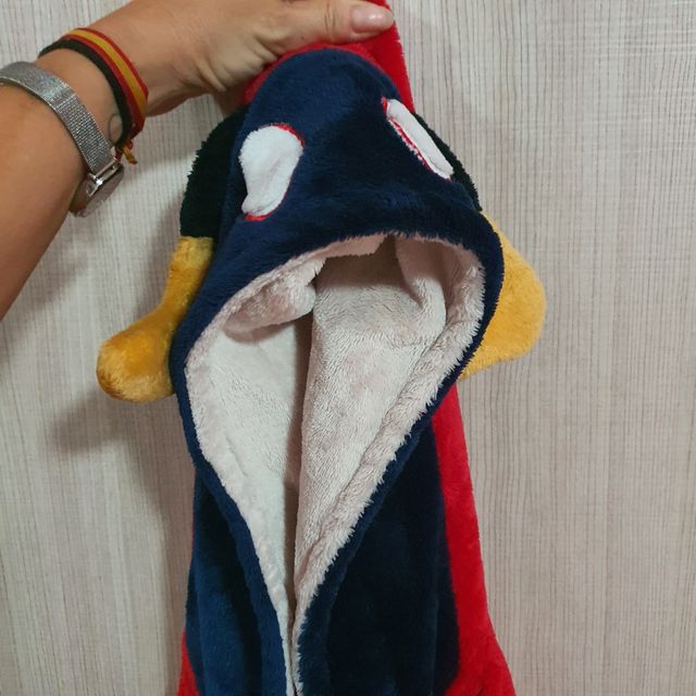 Pijama Mickey Mouse pelo niño Talla 12.
