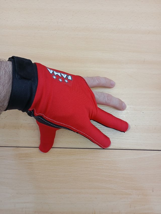 Guante de billar rojo
