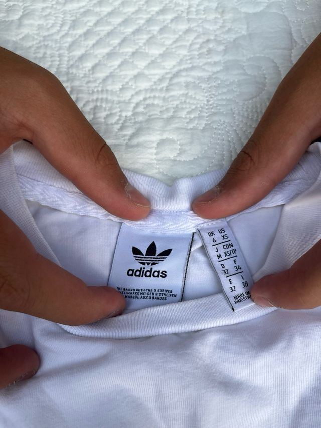 Camiseta Adidas Blanca Logo Rojo