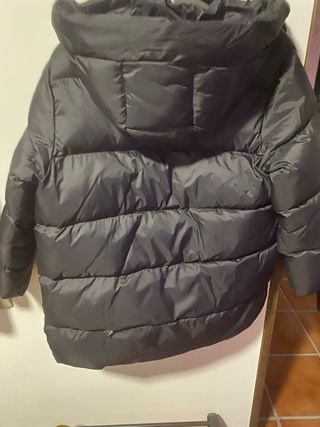 Abrigo acolchado plumas 
niña Zara Talla 13-14