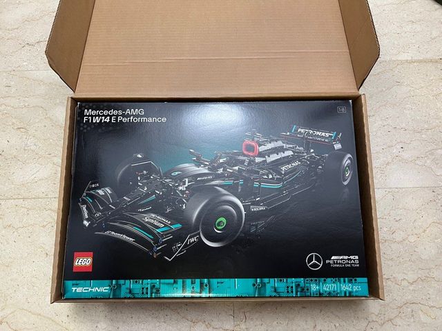LEGO Mercedes-AMG F1 42171