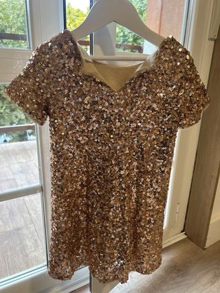 Vestido dorado lentejuelas niña