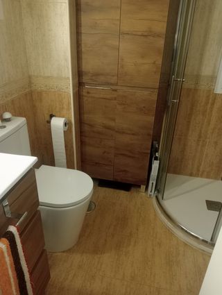 Azulejos y suelo cerámico
