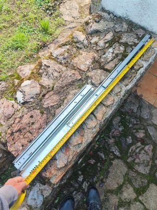 Guías correderas metálicas