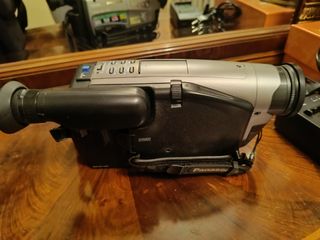Videocámara Panasonic RX27 VHS-C