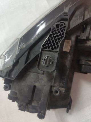 Faro izquierdo Xenon Audi Q3 8U0 941 003 B