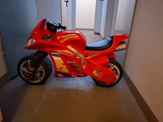 Moto infantil Avigo X50RX roja