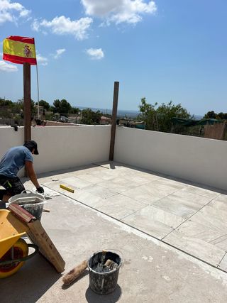 Reformas y construcciones .