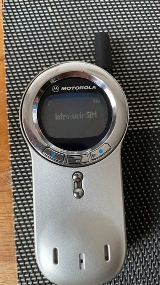 Teléfono Motorola V70 Plata y Azul