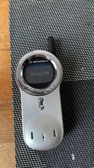 Teléfono Motorola V70 Plata y Azul