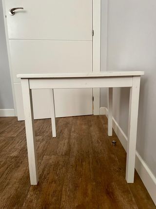 Mesa auxiliar blanca Ikea madera