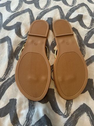 Sandalias doradas talla 41
