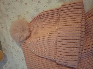 Gorro y bufanda rosa perlas Zara niña.SIN ESTRENAR