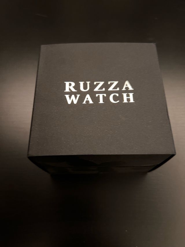 Ruzza Watch