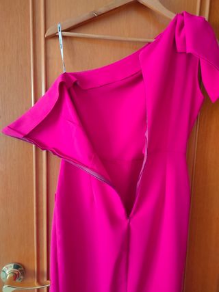 Vestido fucsia midi asimétrico