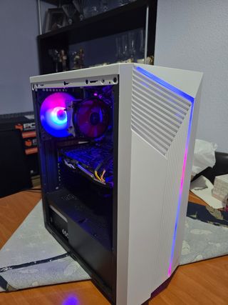 PC Gaming i5 RX570 16GB SSD 500GB Blanco