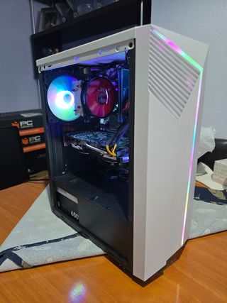 PC Gaming i5 RX570 16GB SSD 500GB Blanco