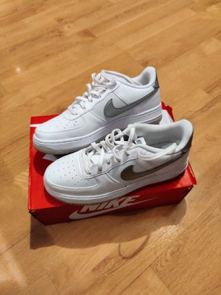 Nike Gamma Force Blanco/Phantom Hueso Claro
