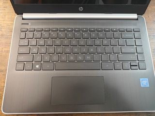 Portátil HP 14 core i5-1035G4 + 32GB RAM + 1TB SSD