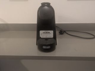 Cafetera Nespresso Essenza Mini