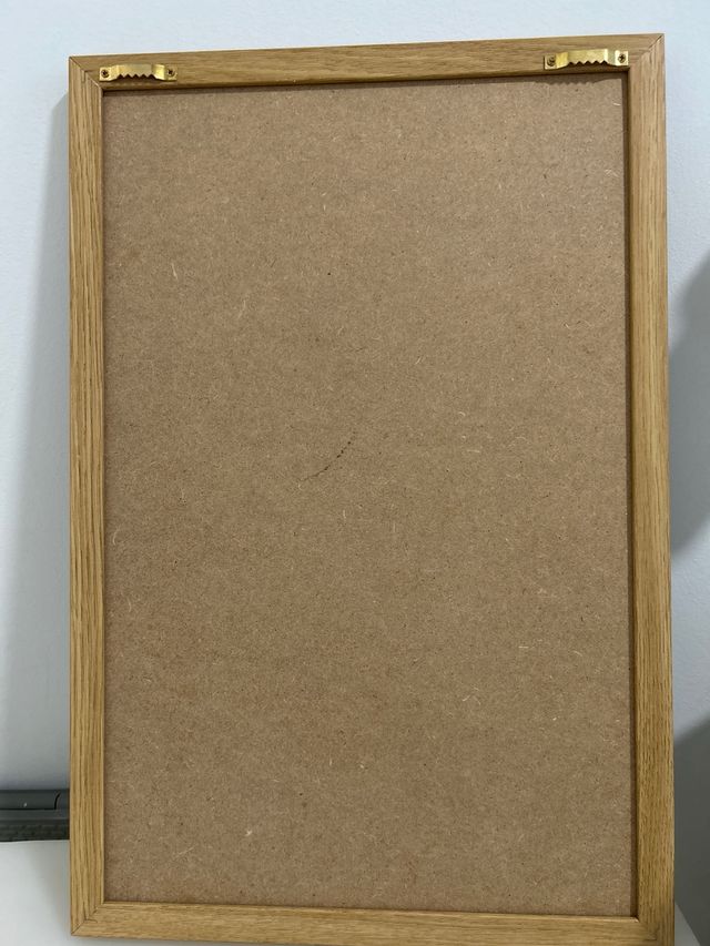 Pizarra de fieltro negra con letras blancas