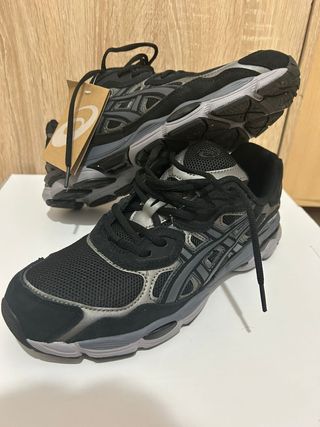 Asics Gel NYC Talla 43.5 Negro/Gris