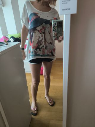Camiseta holgada Art & Girl
Pelín transparente 