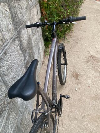 Bicicleta B-Twin de montaña 